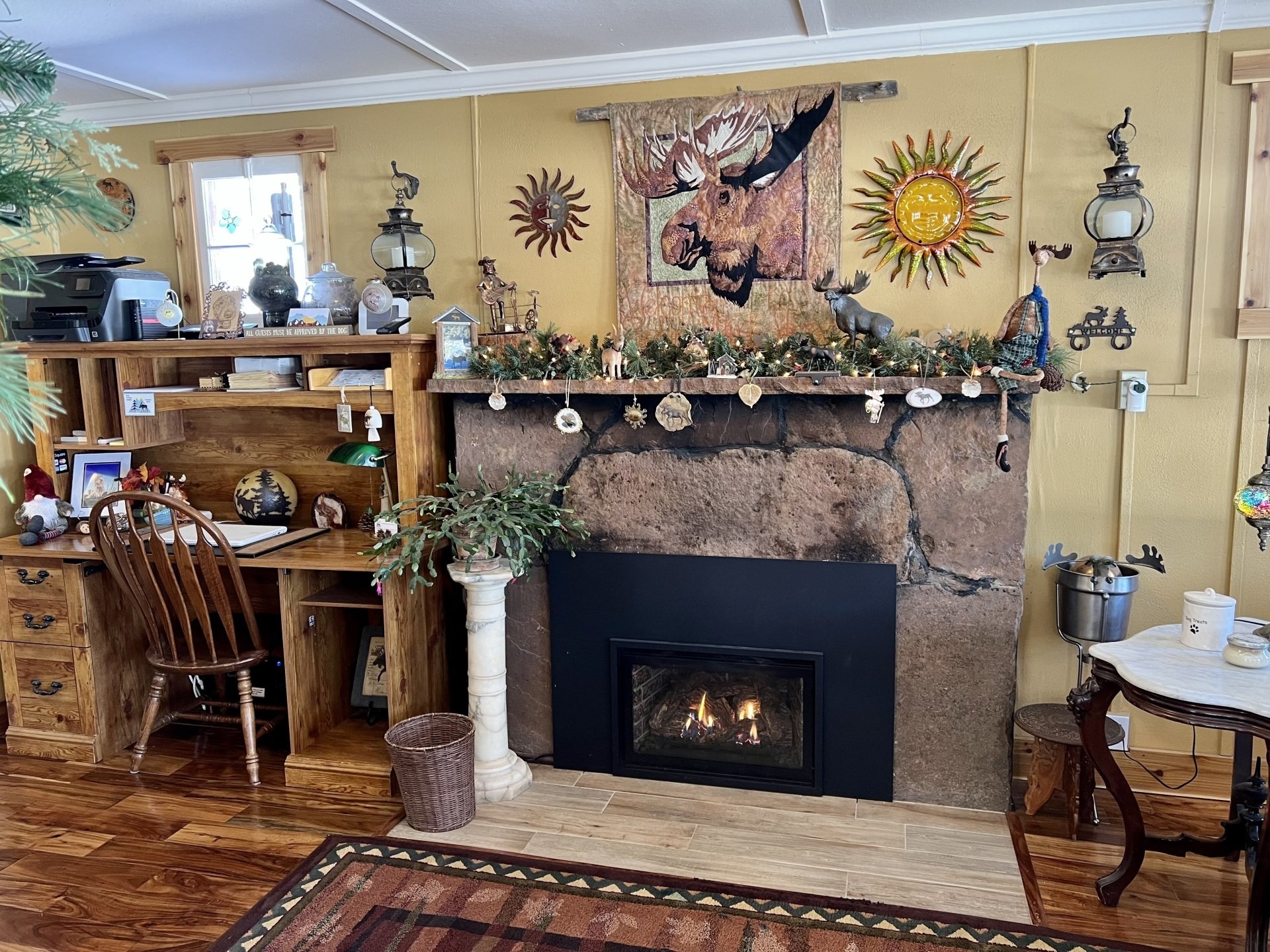 Full Gallery Sunshine Mountain Lodge, Allenspark, Colorado