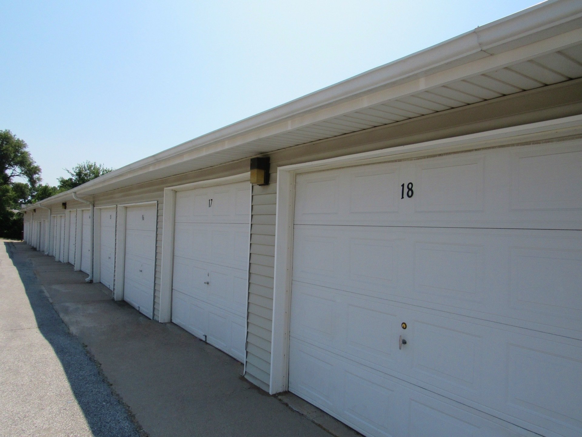 Burlington Square Apartments