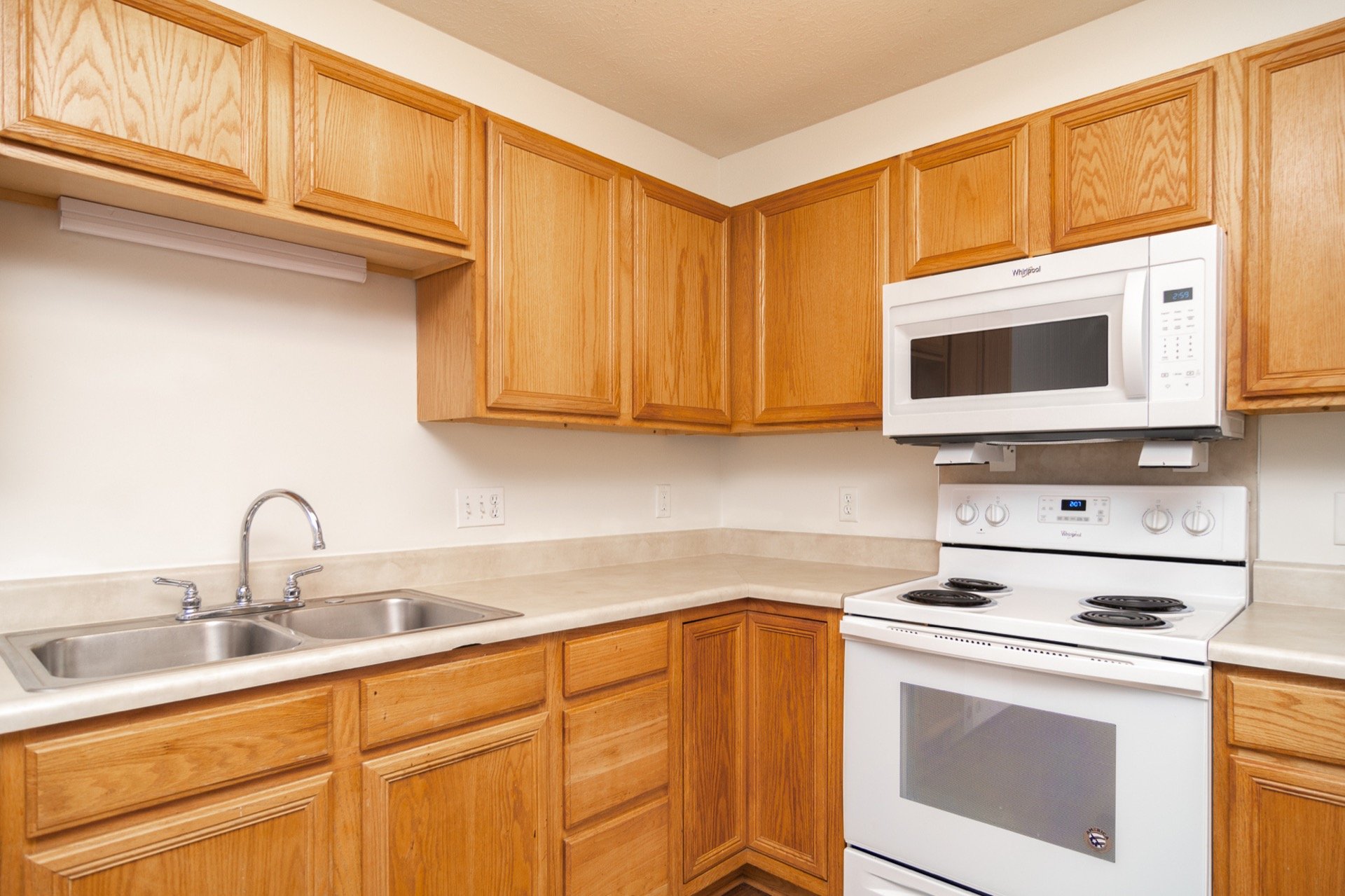 Meredith Manor Apartments