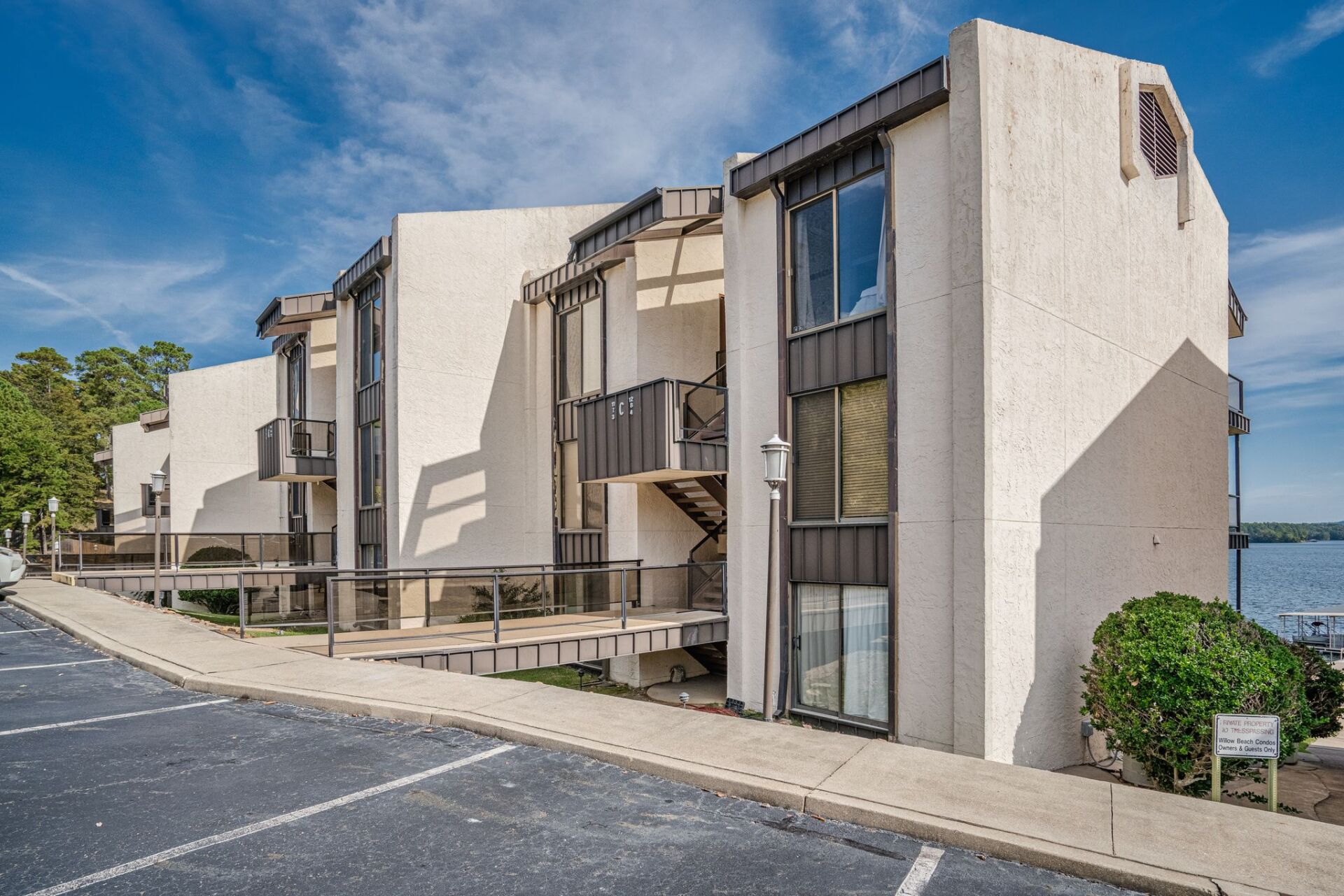 Willow Beach Hot Springs, AR