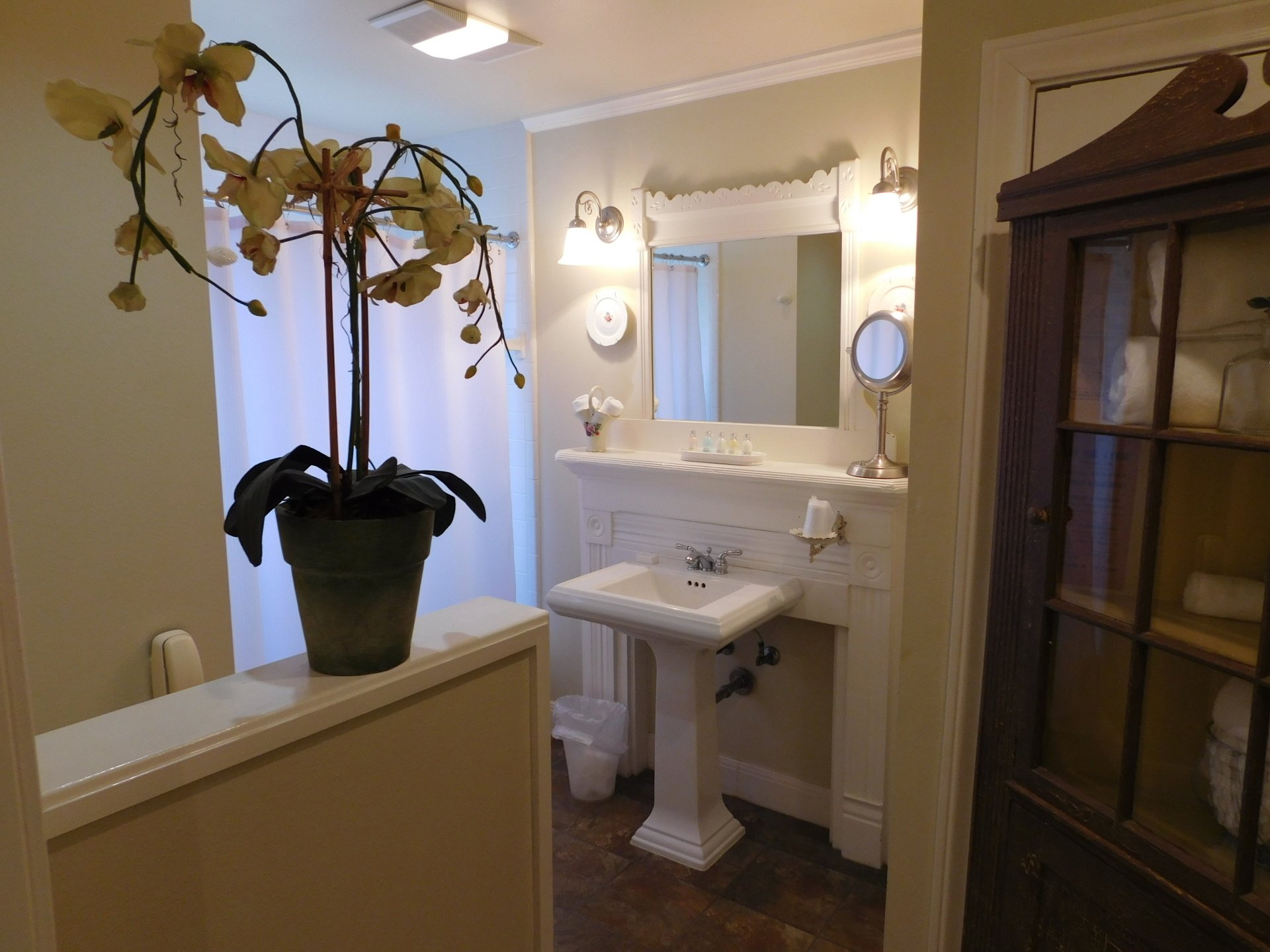 Rooms Rainbow Courts Rockdale, Texas