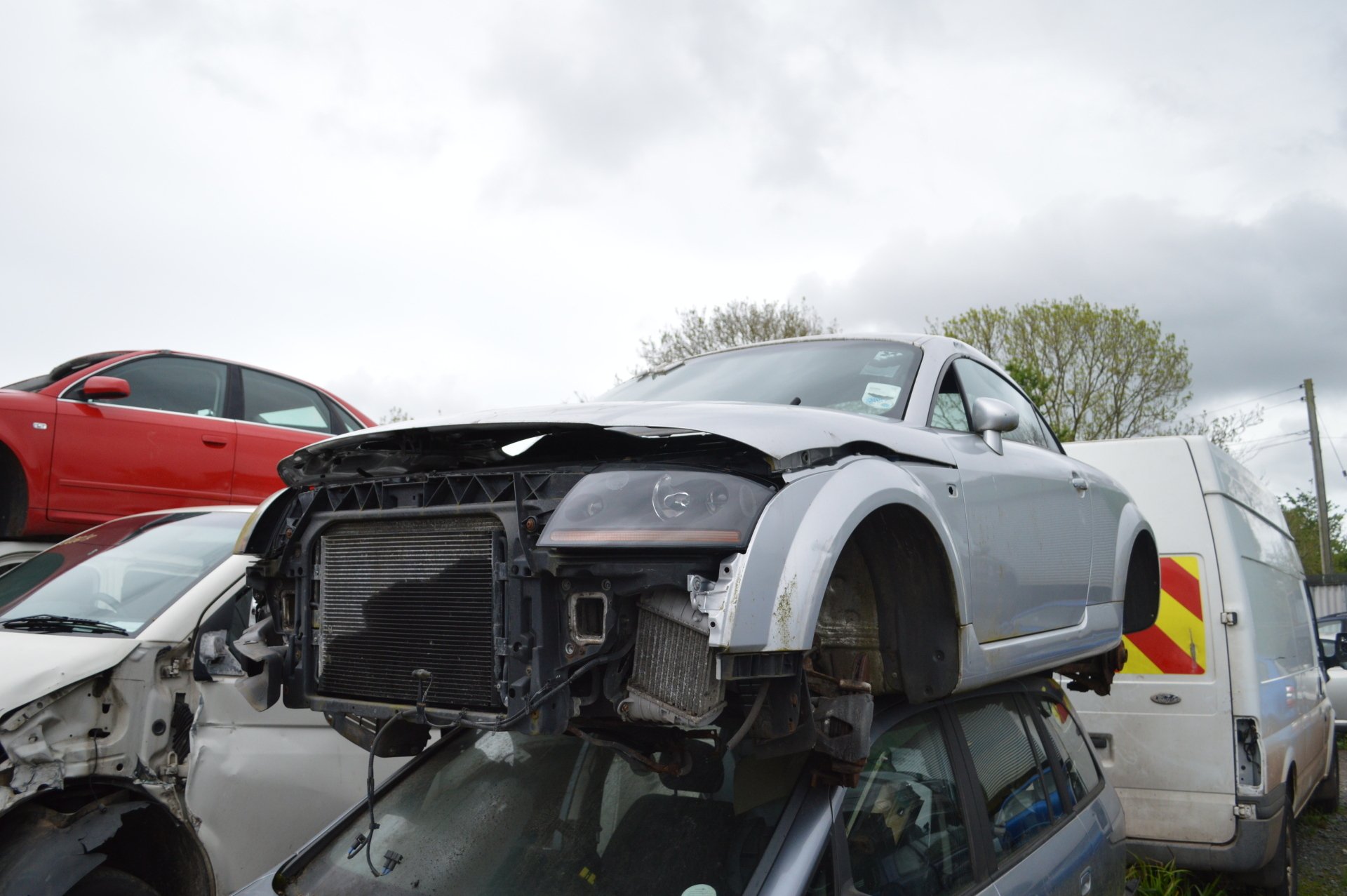 Woodbury Car Breakers Devon, ENG Currently Breaking