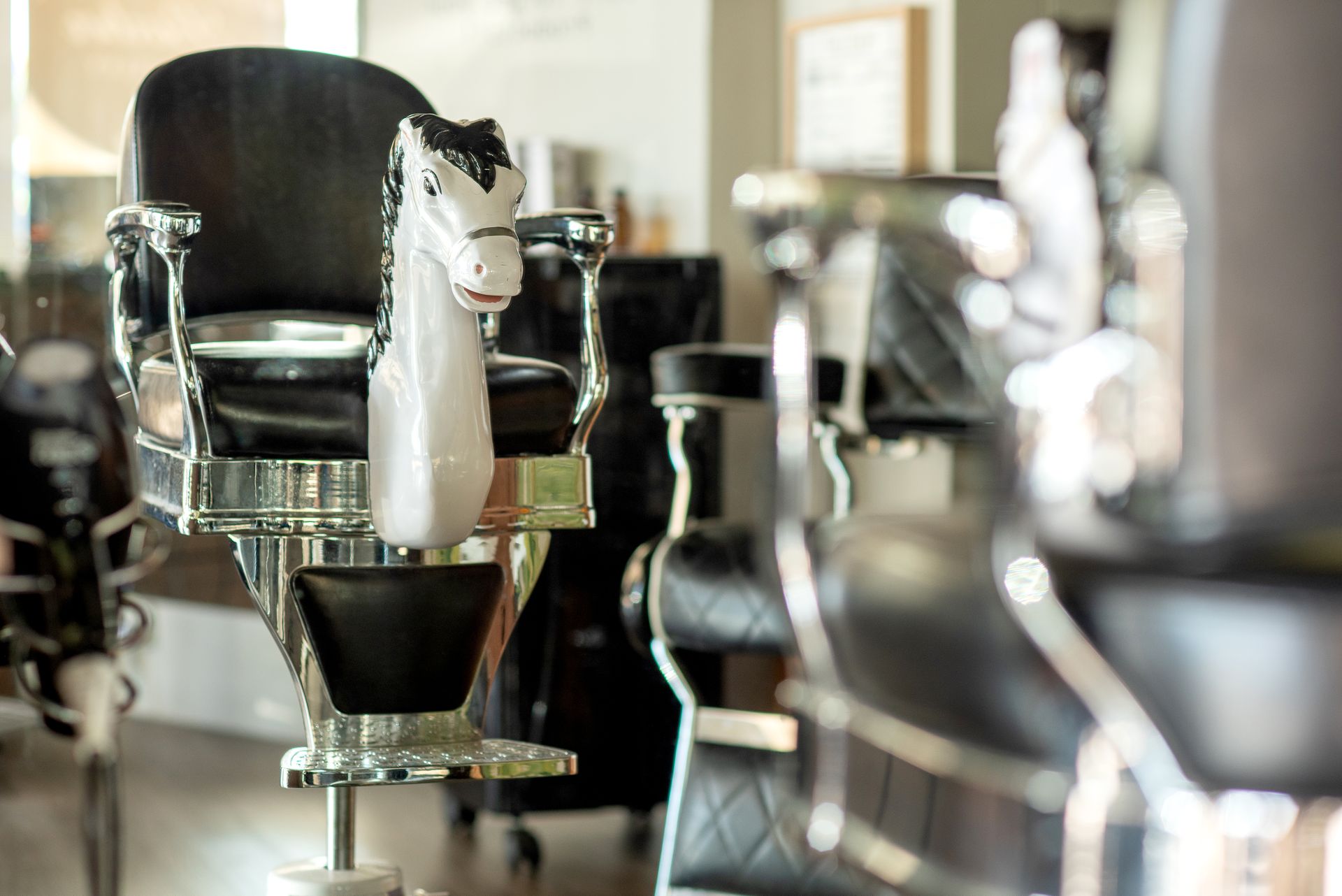 THE HARBOUR BARBER ON OXLEY