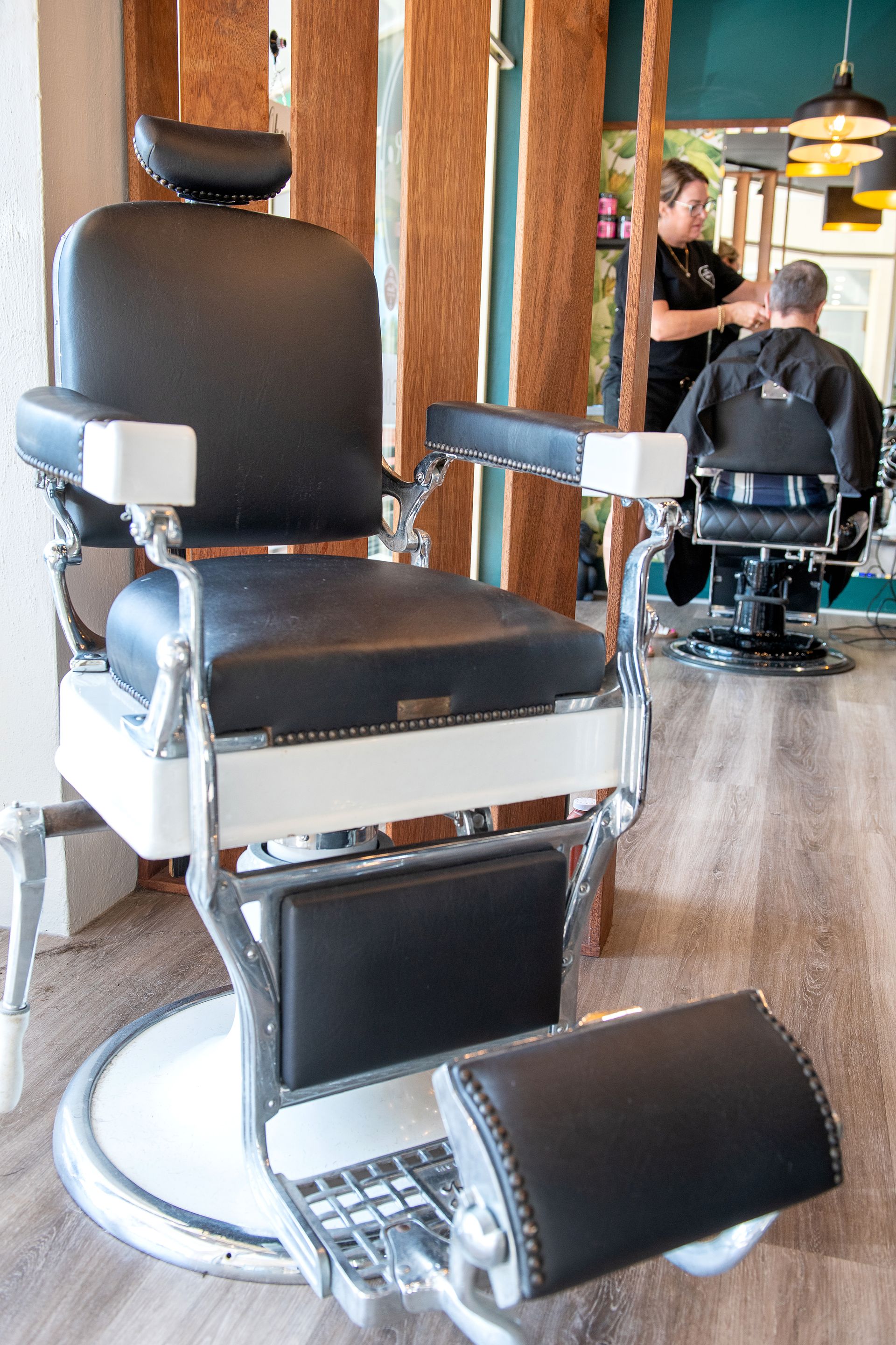 THE HARBOUR BARBER ON OXLEY