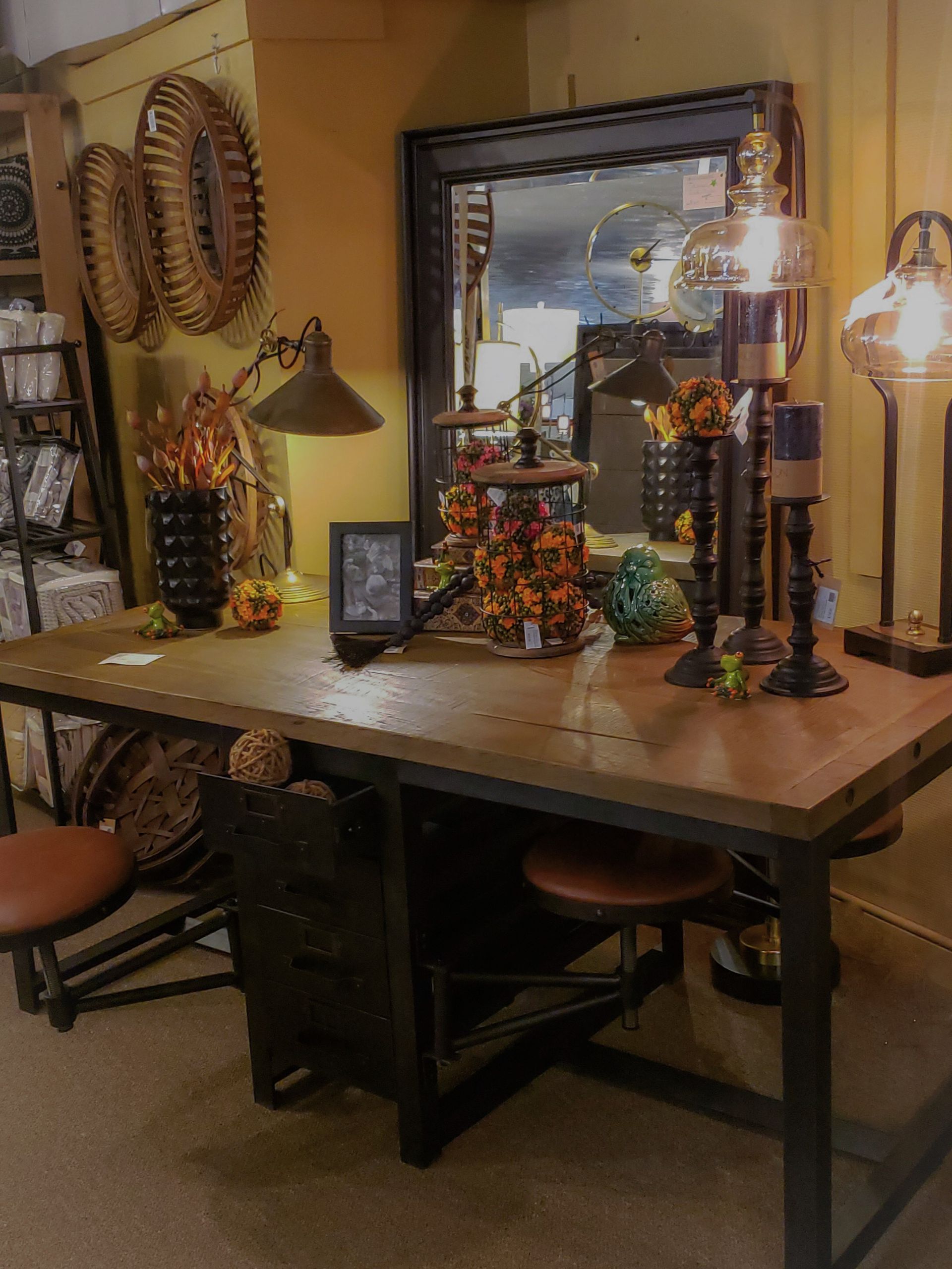 Dining Room furniture in Medford, Oregon