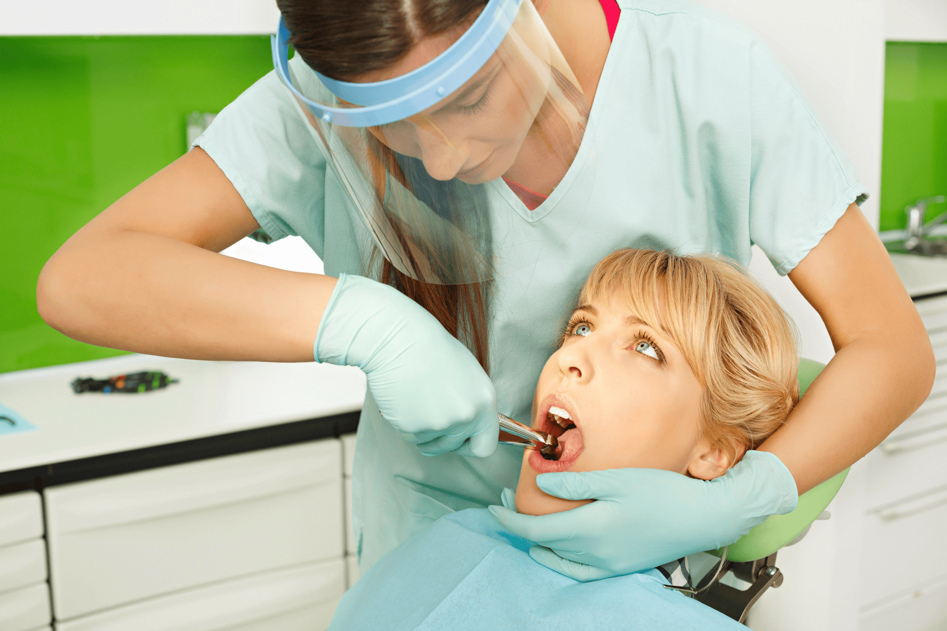 How Long Does Tooth Extraction Pain Last?"