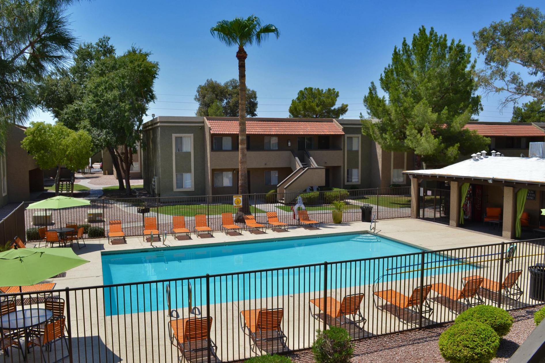 Gilbert Square, Mesa (see pics & AVAIL)