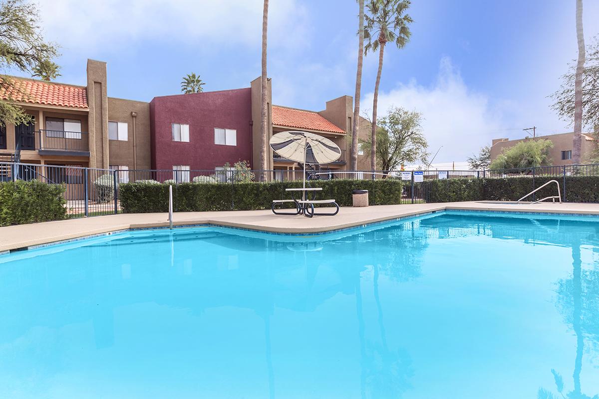 San Marin, Tucson (see pics & AVAIL)