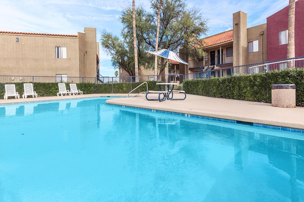 San Marin, Tucson (see pics & AVAIL)