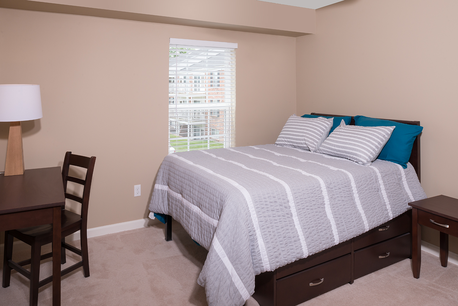 University Hills Apartments, Toledo (see pics & AVAIL)