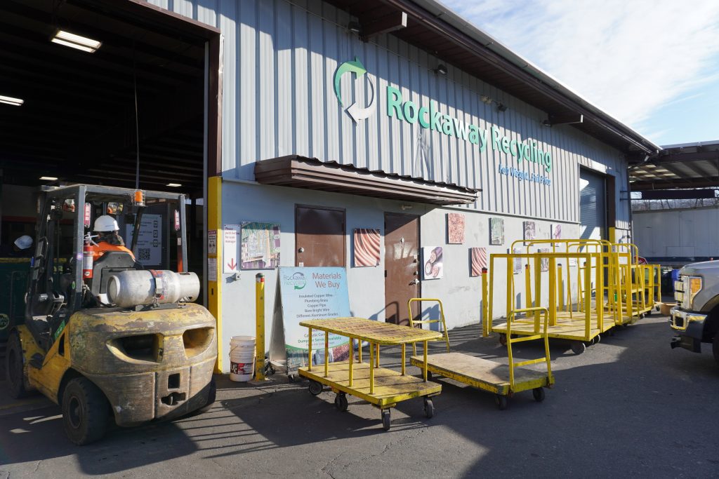 How Does the Scrap Metal Recycling Industry Work?