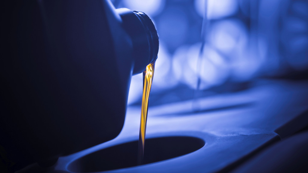 Q: How Frequently Should Used Oil Be Changed? | Isel