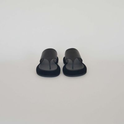 サンダル THONG PILLOW ファッション・服 三越伊勢丹オンラインストア・通販【公式】