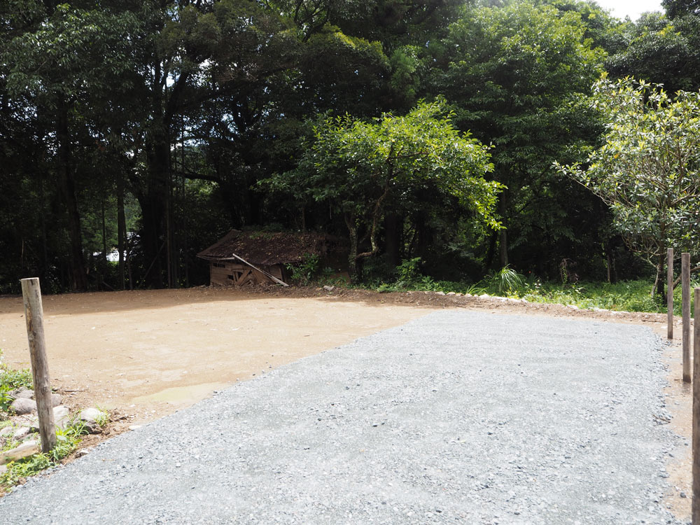 ＜大型＞オートサイト 区画3 石神の里 キャンプ場 ｜ 公式 ｜ 予約 ｜ 阿多古川