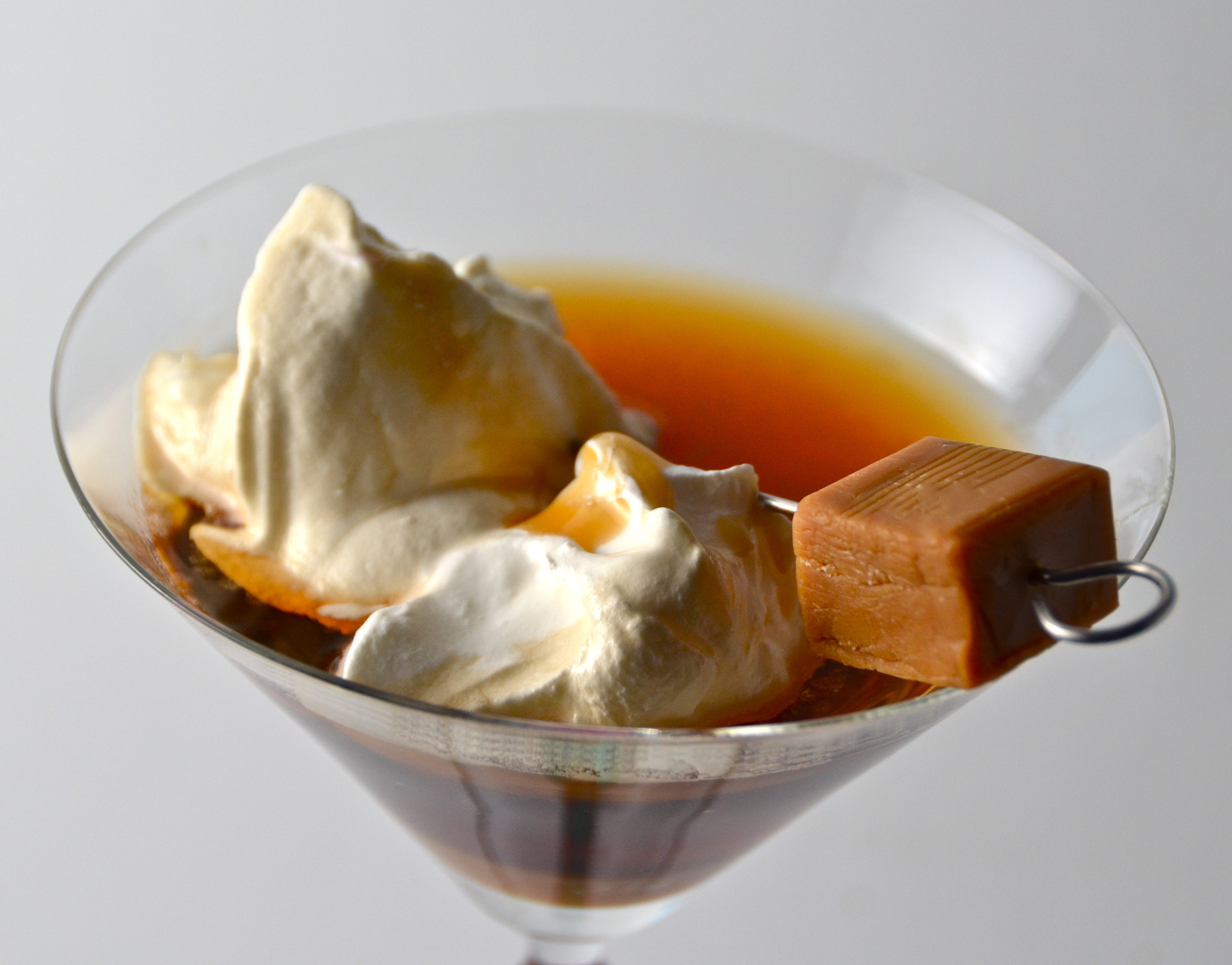 Kissing Caramel Cocktail. Ringing In The New Year With Drunk Mule. I