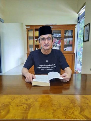 Cahaya Mendahului Kata-kata - islamsantun.org