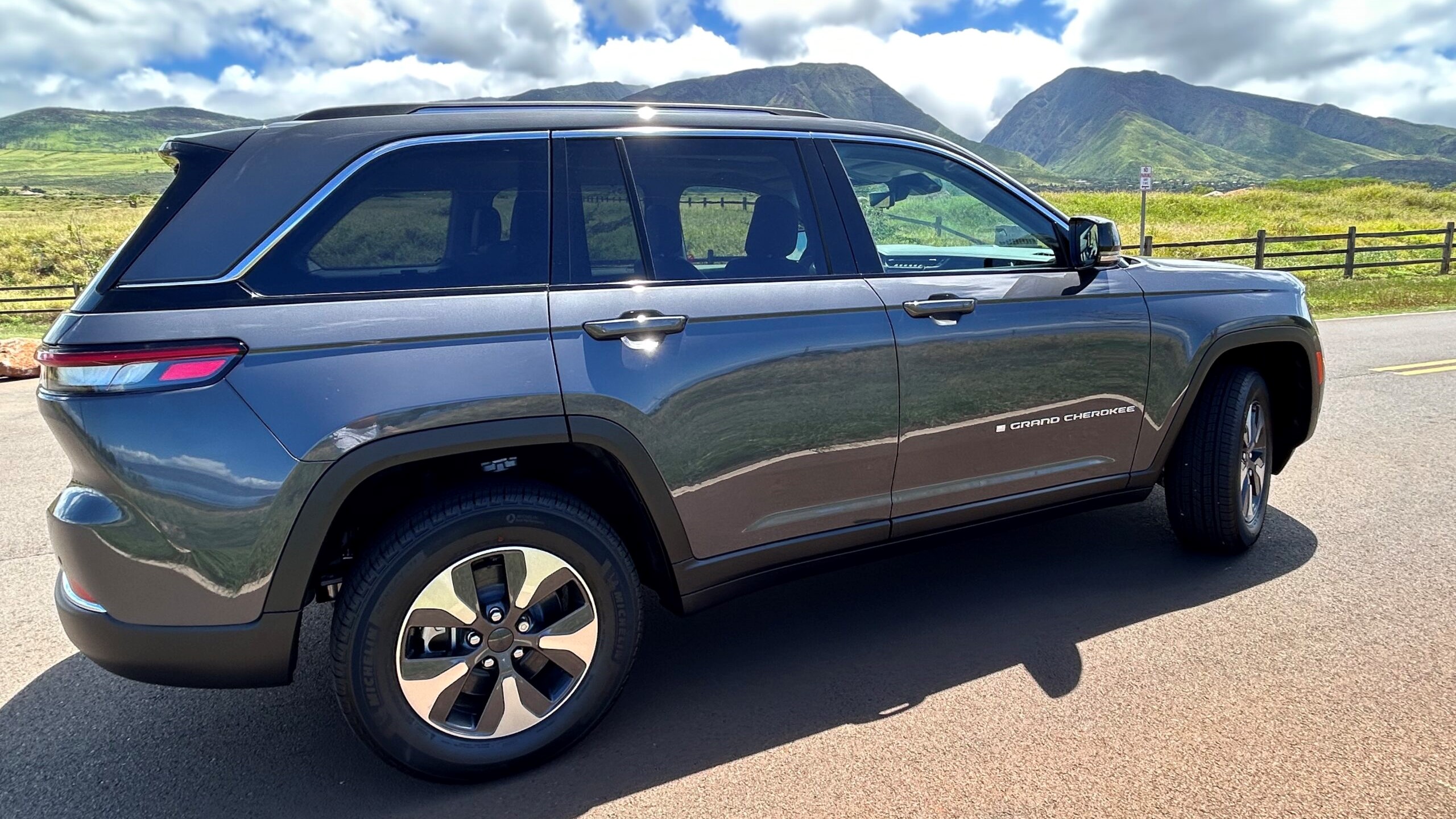 Jeep Grand Cherokee 4XE - Island EV
