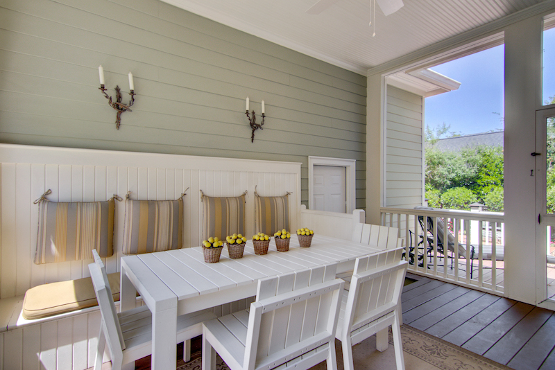 Daniel Island Park Home Perfect Location!