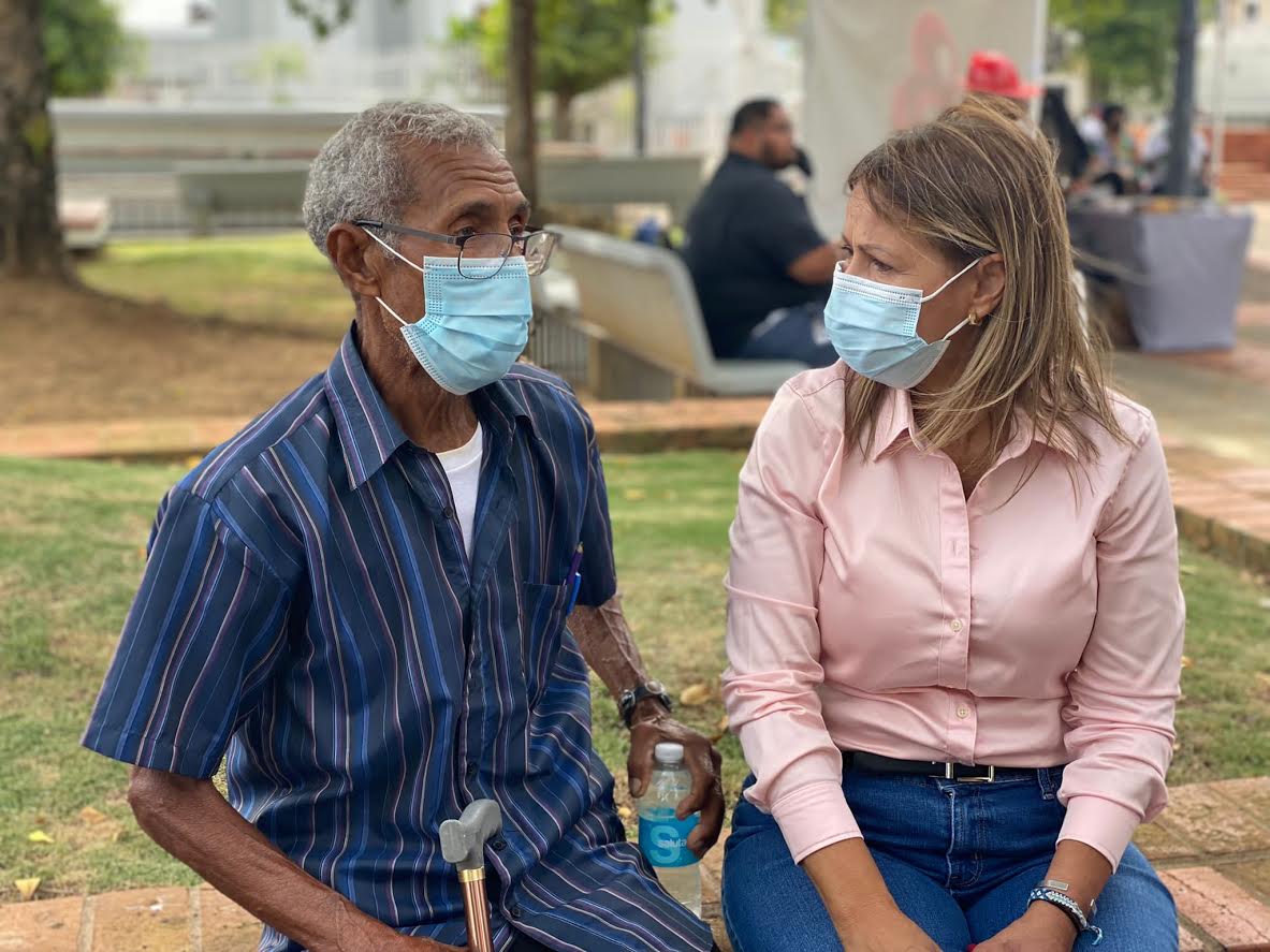 Senadora Elizabeth Rosa reanuda la actividad Tu Senadora en tu Plaza
