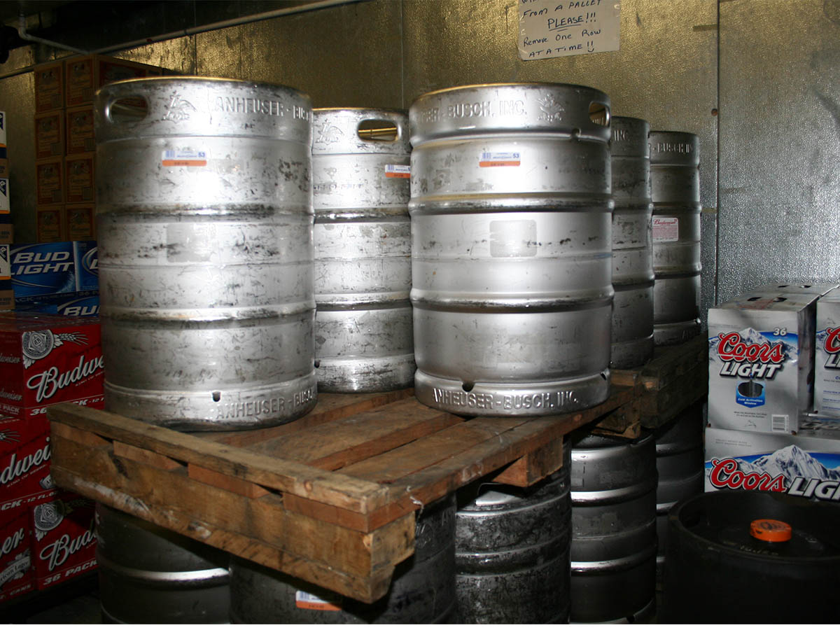 Islip Cold Beer and Beverage