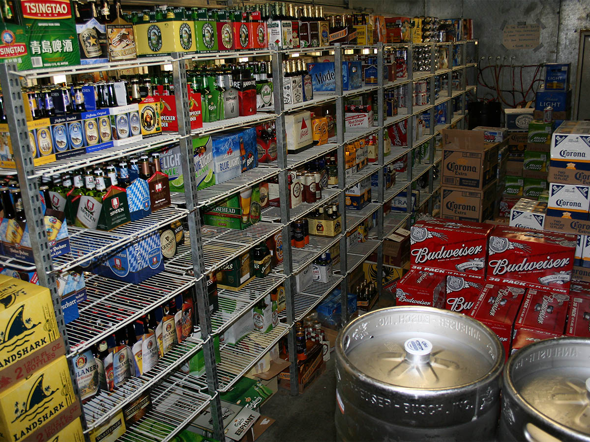 Islip Cold Beer and Beverage