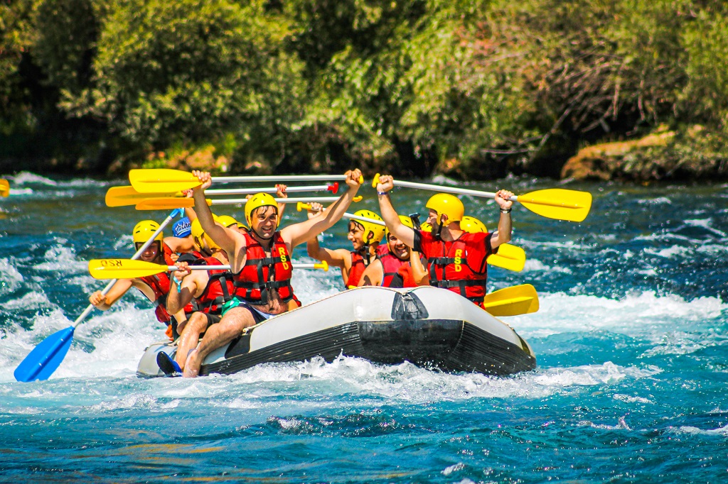 Tips for Finding the Best Whitewater Rafting Adventures in the US