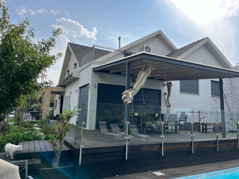 For sale a luxury 6.5 room villa in Zichron Yaakov Israprop