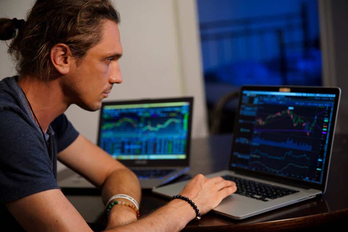 4 Traits Successful Stock Traders Possess Is Touch ID Hacked Yet