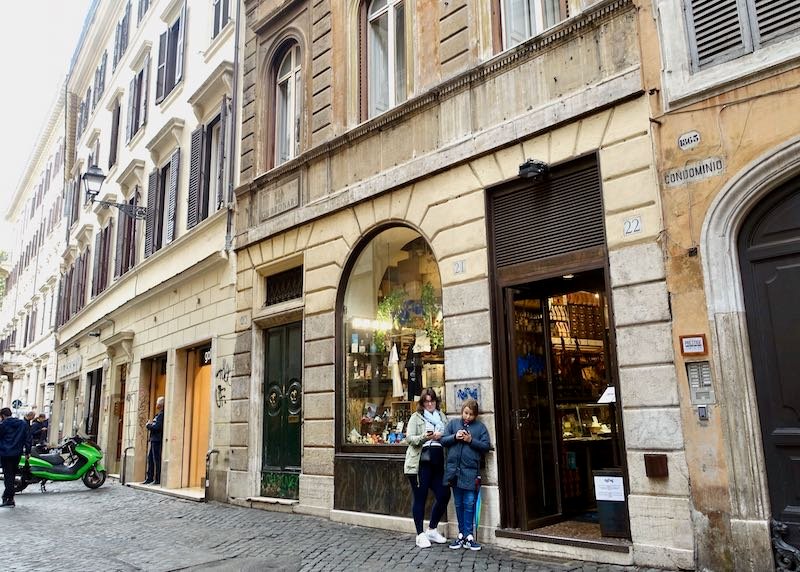 Ten Best Vintage Fashion Shops In Rome Italy Travel Guide
