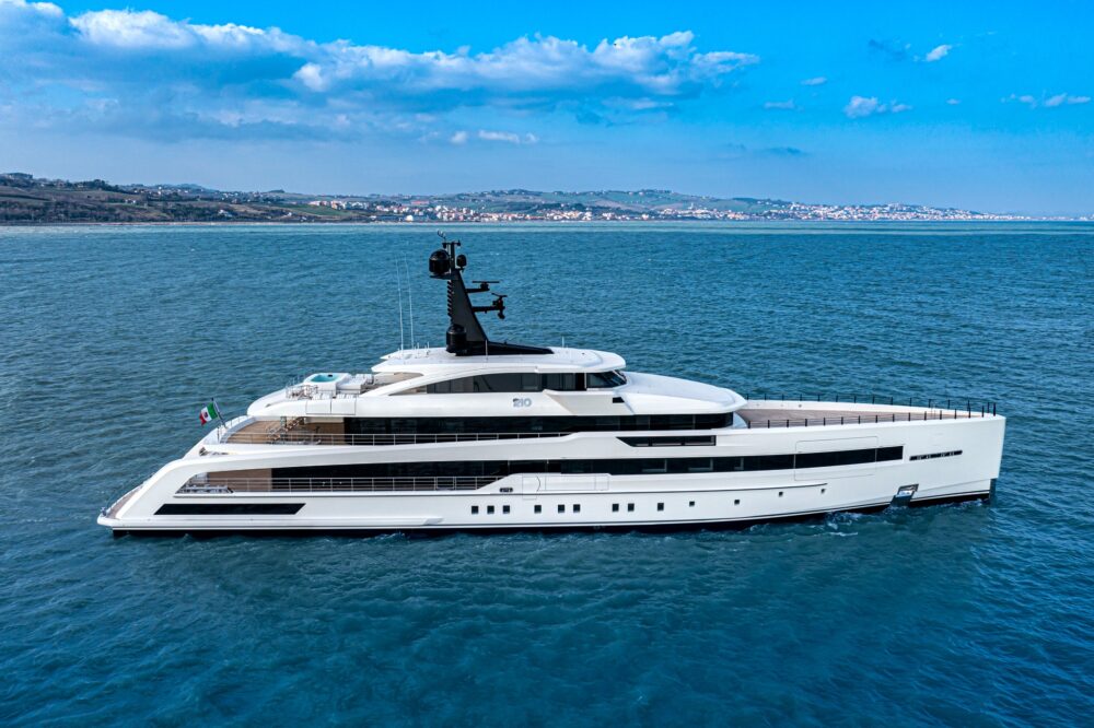 10 Best Italian Yacht Brands Italian Luxury Yacht Brands IB
