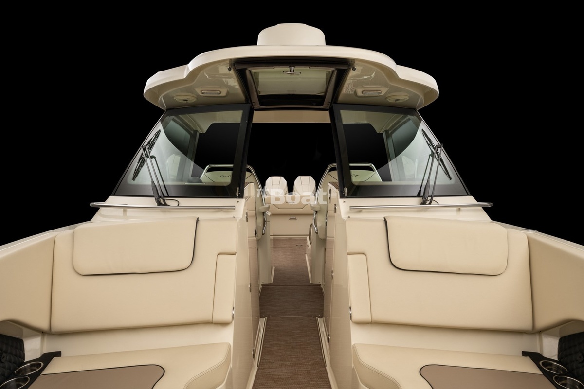 ChrisCraft Calypso 32 Prices, Specs, Reviews and Sales Information