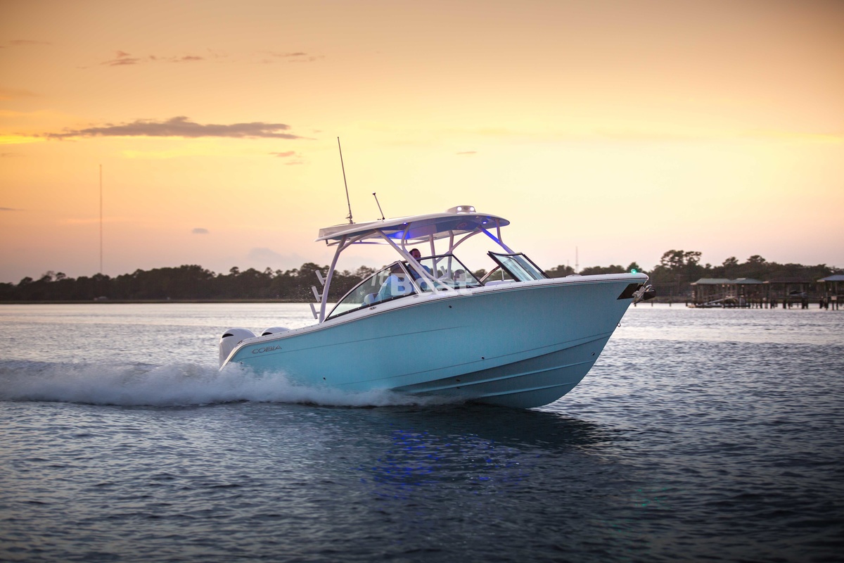 Cobia 280 DC: Prices, Specs, Reviews and Sales Information - itBoat