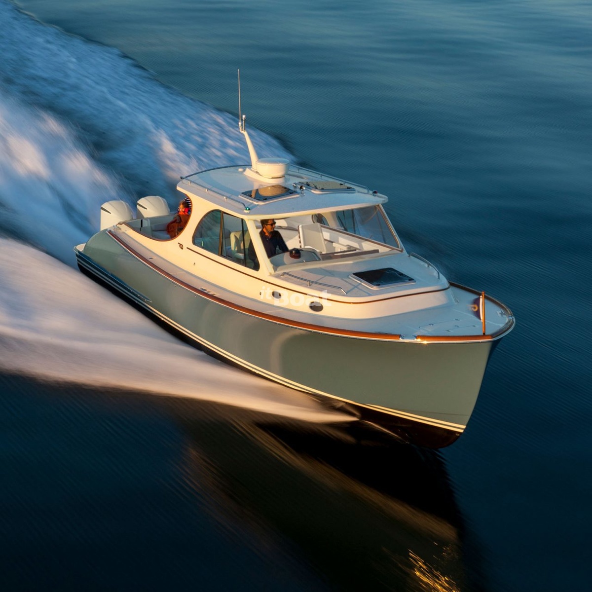 Hinckley 35 Prices, Specs, Reviews and Sales Information itBoat