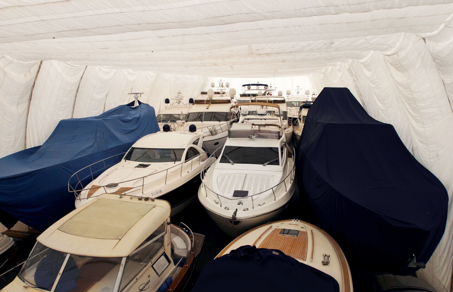 Preparation for winter storage in 10 steps. How to prepare a yacht for