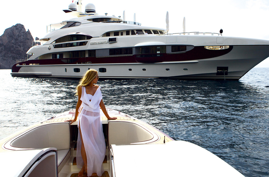 Superyachts and their superwomen.. Superyachting the sphere of life