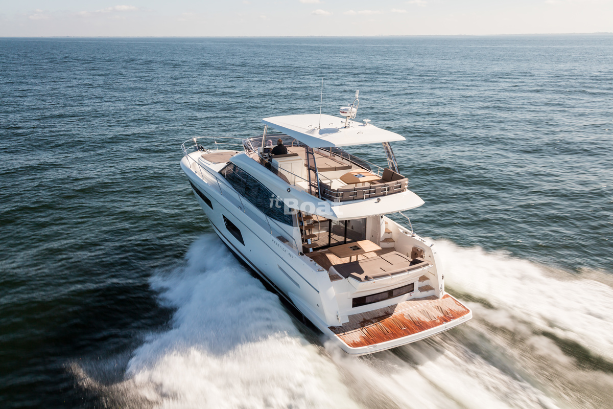 Prestige 560 Prices, Specs, Reviews and Sales Information itBoat