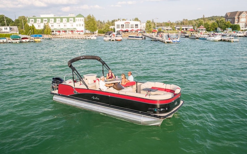 Avalon Catalina Platinum Entertainer 25 Prices, Specs, Reviews and