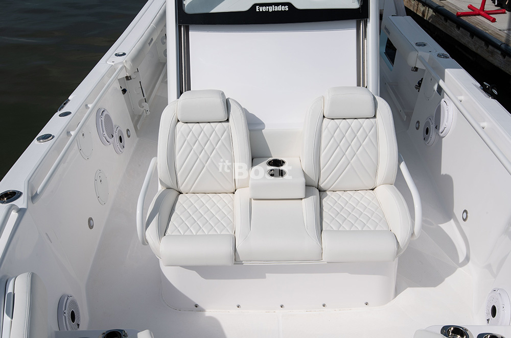 Everglades 295CC: Prices, Specs, Reviews and Sales Information - itBoat