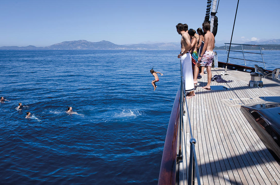 The best luxury yachts for the whole family. Selection of the best