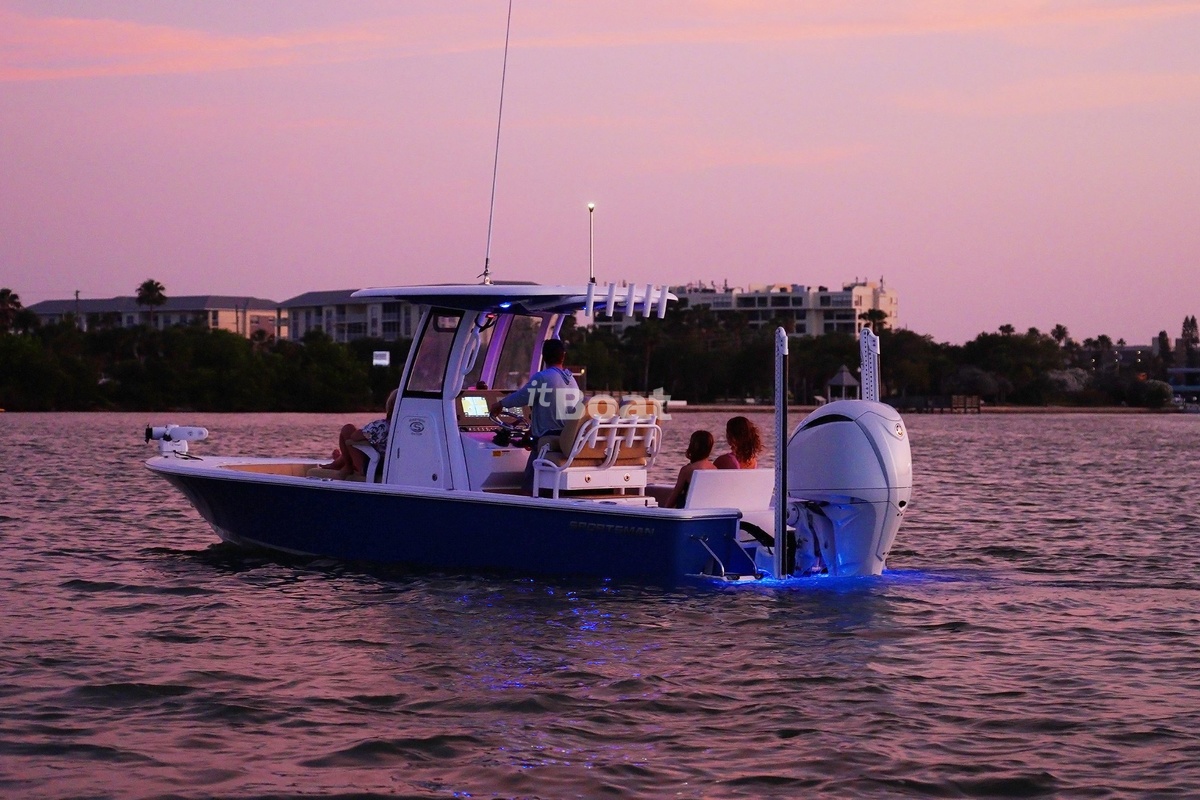 Sportsman Masters 247 Bay Boat Prices, Specs, Reviews and Sales