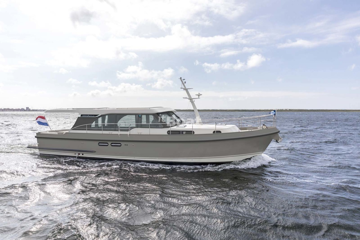 Linssen 45 SL Sedan Prices, Specs, Reviews and Sales Information itBoat