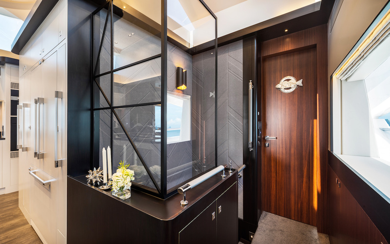 Hinckley Runabout 29 Prices, Specs, Reviews and Sales Information itBoat