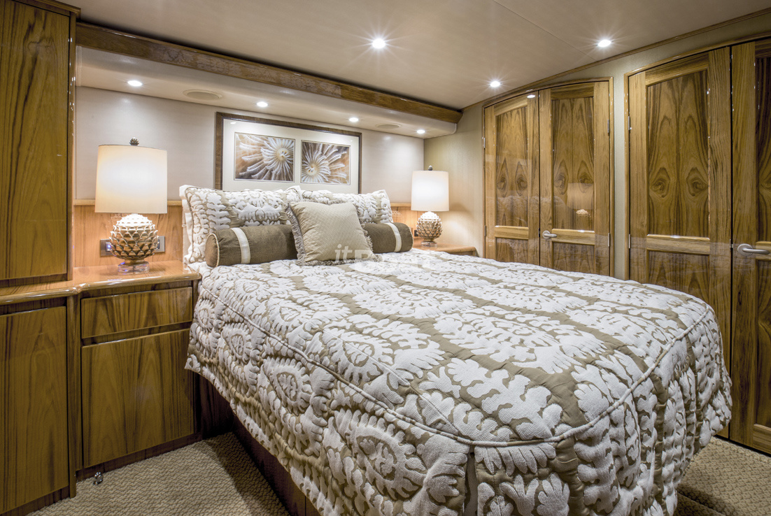 Viking 62EB Prices, Specs, Reviews and Sales Information itBoat