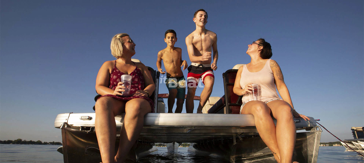 Godfrey Sweetwater Entertainment 2286 Prices, Specs, Reviews and Sales