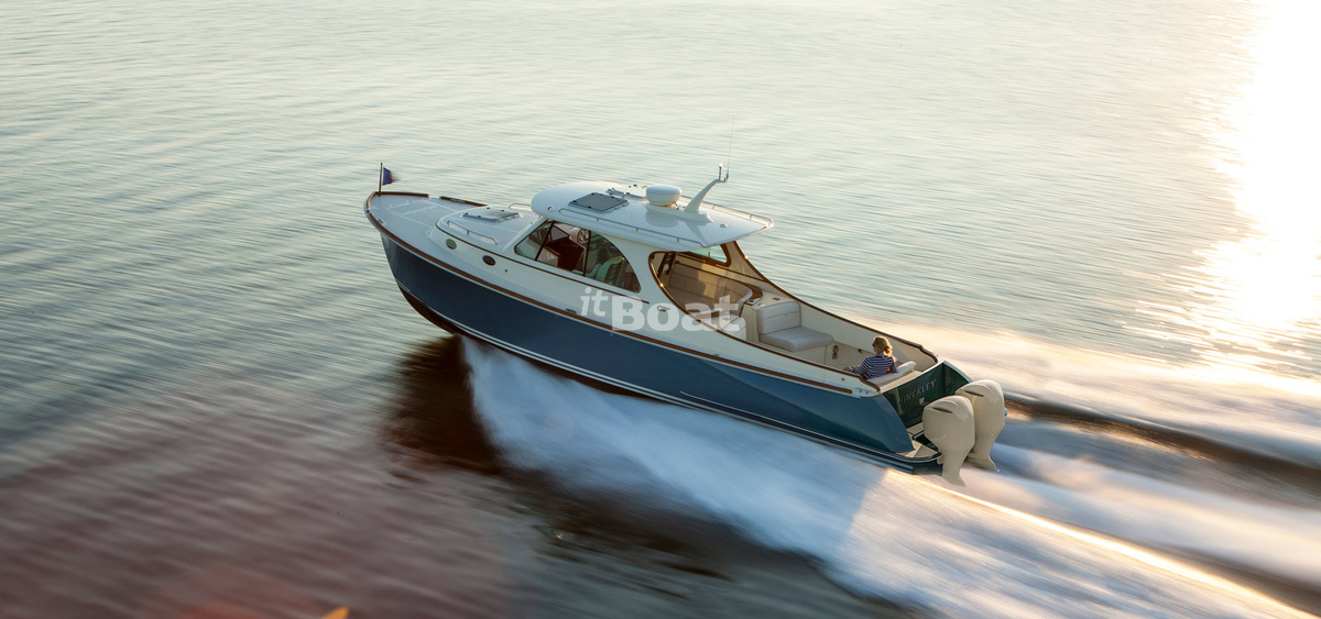 Hinckley 35 Prices, Specs, Reviews and Sales Information itBoat