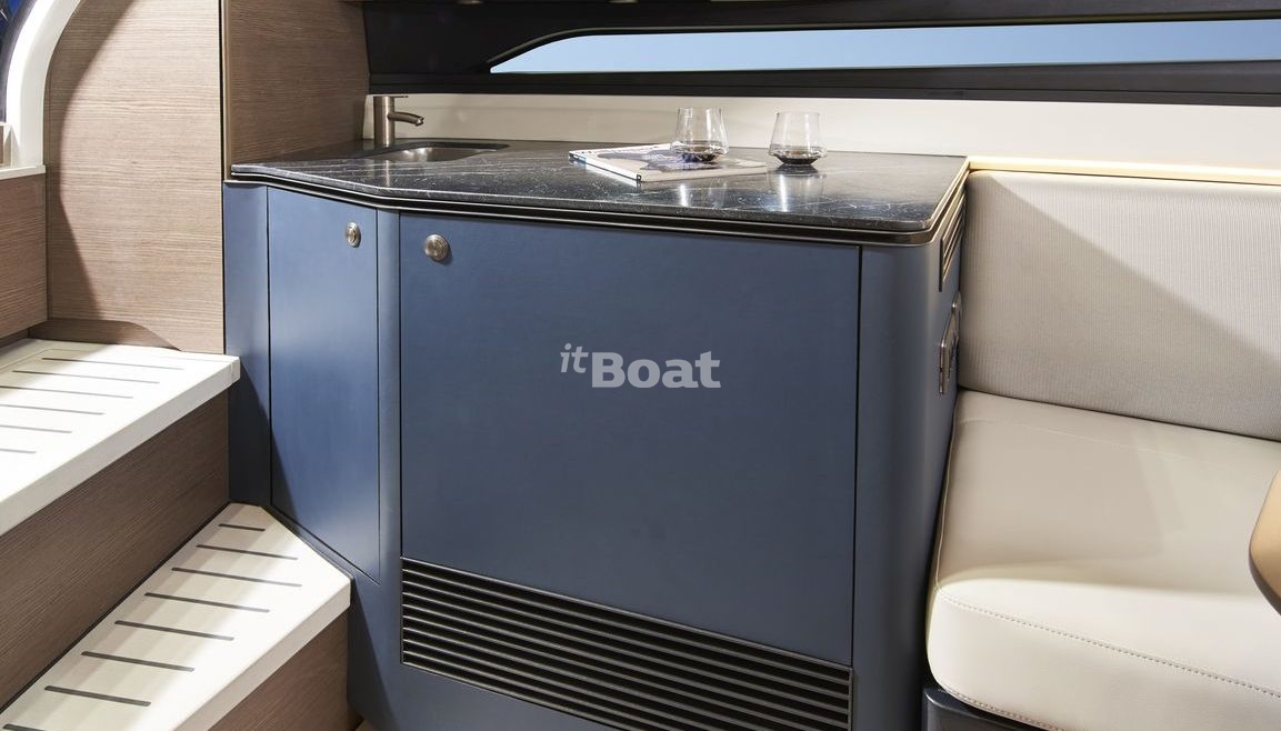 Princess R35 Prices, Specs, Reviews and Sales Information itBoat