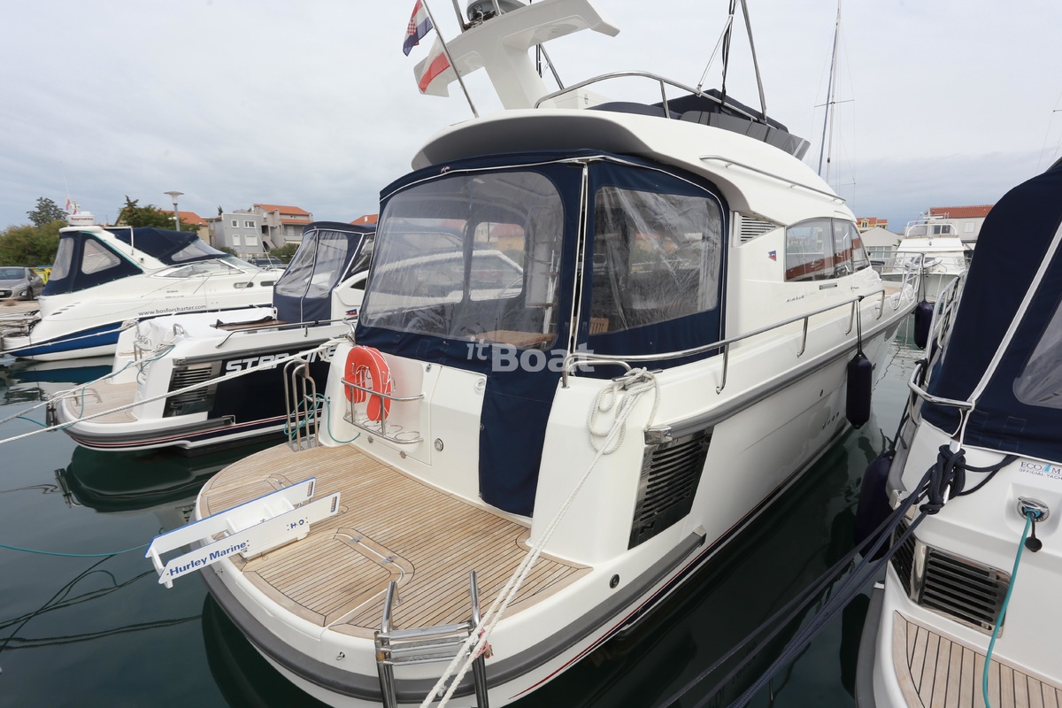 For Sale Nimbus 405 Flybridge (2018) motor yacht itBoat