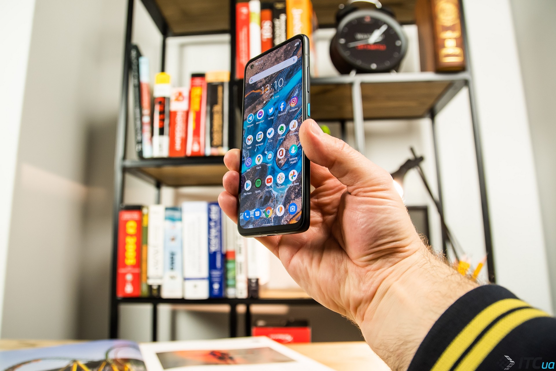 Обзор ASUS Zenfone 8: флагман, который мы заслужили