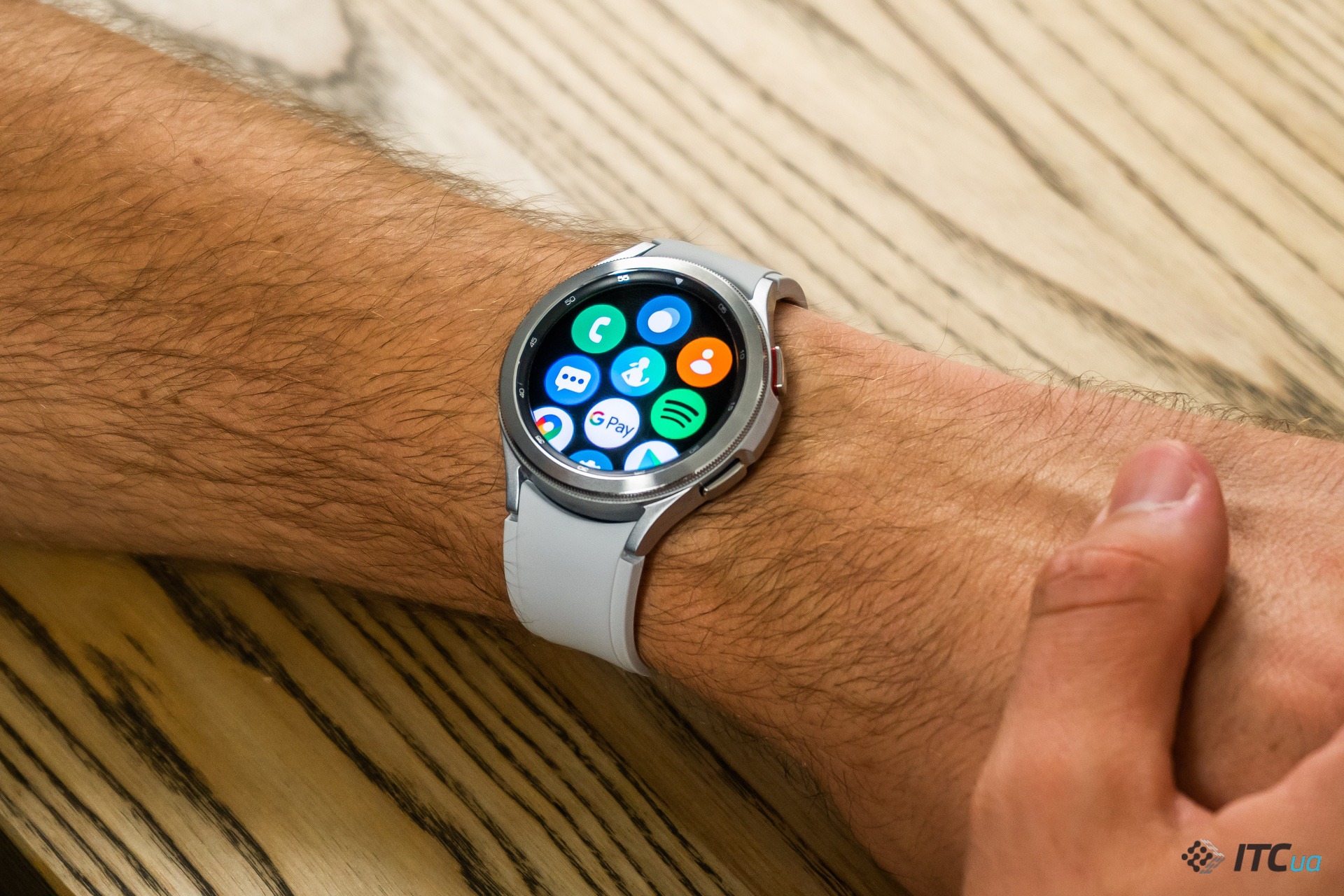 Обзор Galaxy Watch4 и Watch4 Classic: новая платформа и Google Pay