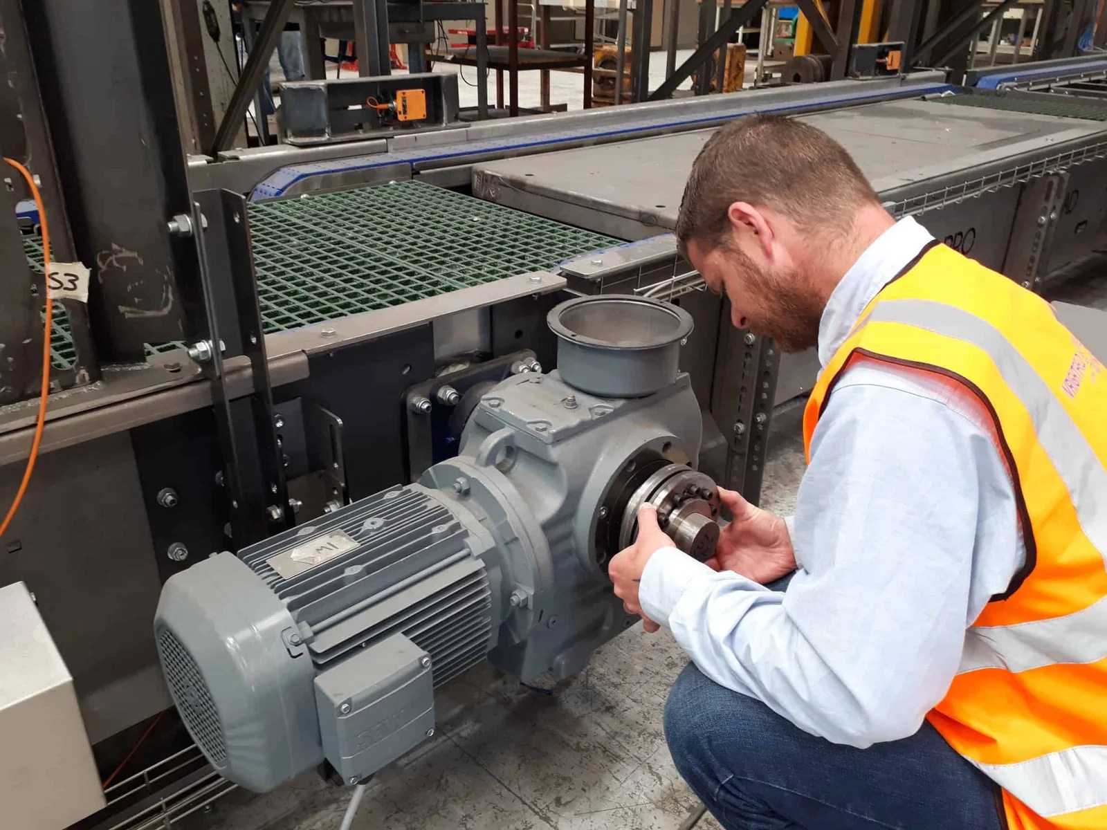 A Guide To Conveyor Belt Maintenance